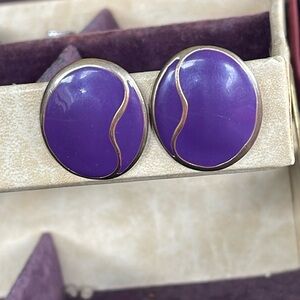 Vintage Purple Earrings 🌺